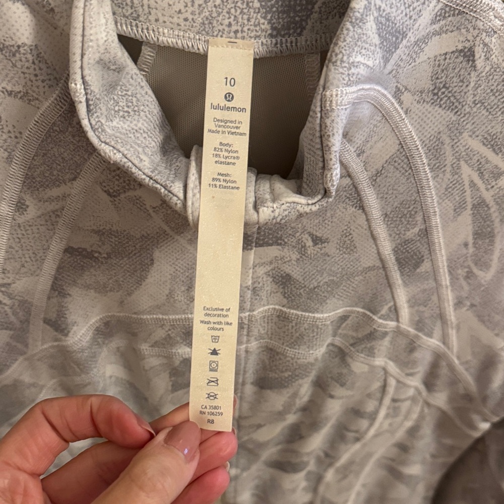Lululemon Define White Patterned Jacket - image 2